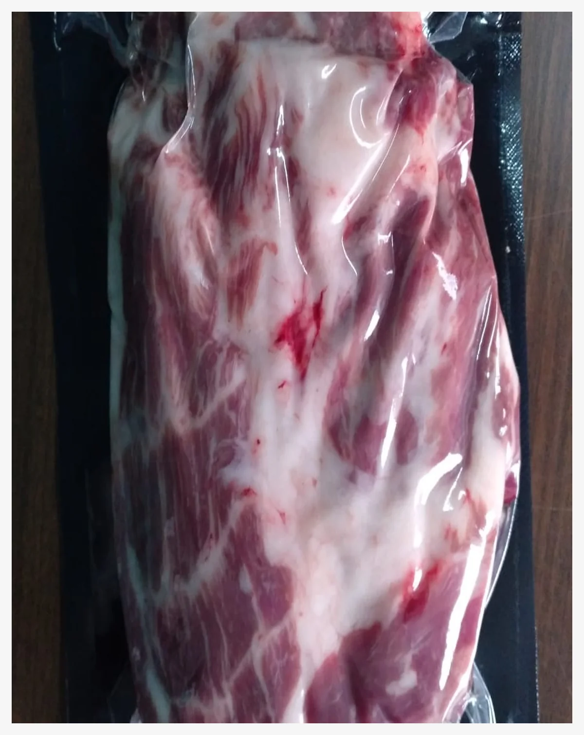 Mogote ibérico congelado envasado para distribución Mogote ibérico congelado envasado para distribución